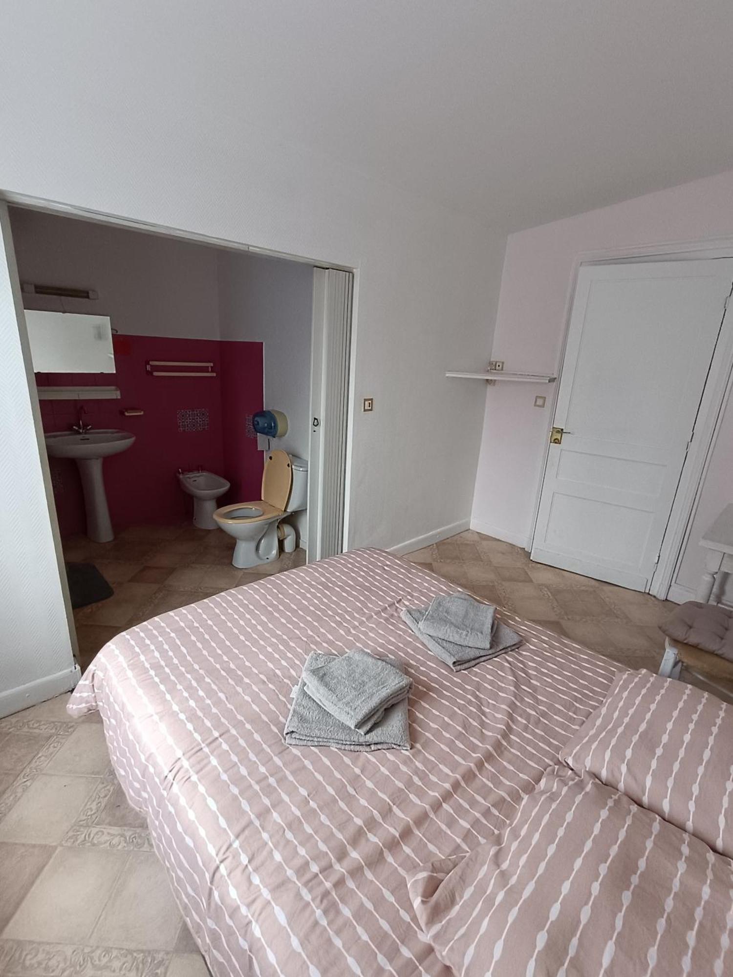 Bed and Breakfast Le Relais De Cap De Pin Solferino Екстер'єр фото